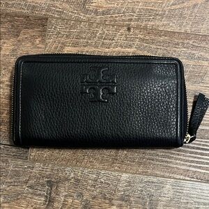 Tory Burch Black Pebbled Leather Zip-Around Wallet with Logo
